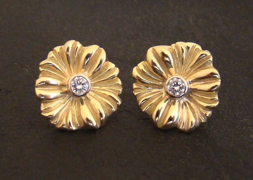 18K Gold Hibiscus Post Earrings with Diamonds #ER9